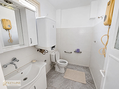 Gültepe'de Deniz Manzaralı, 5 Katlı, Teraslı Komple Satılık Bina